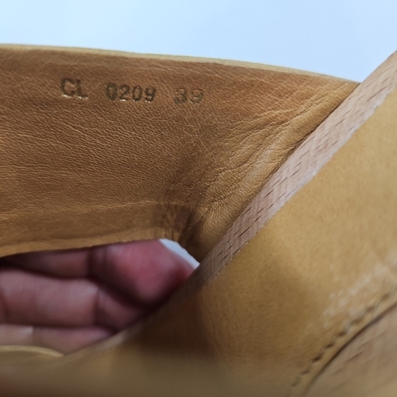 Christian Dior Tan Leather Womens Sandals/Heels Size 39 - Picture 10 of 10